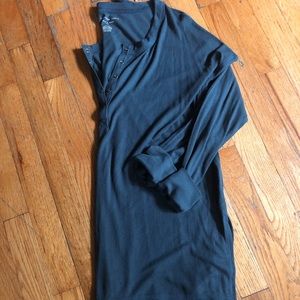 nwt American Eagle henley top